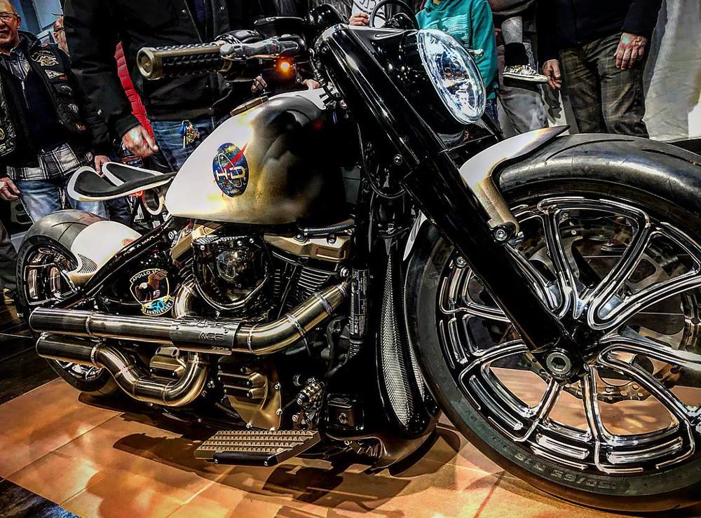 Harley Davidson  - 62