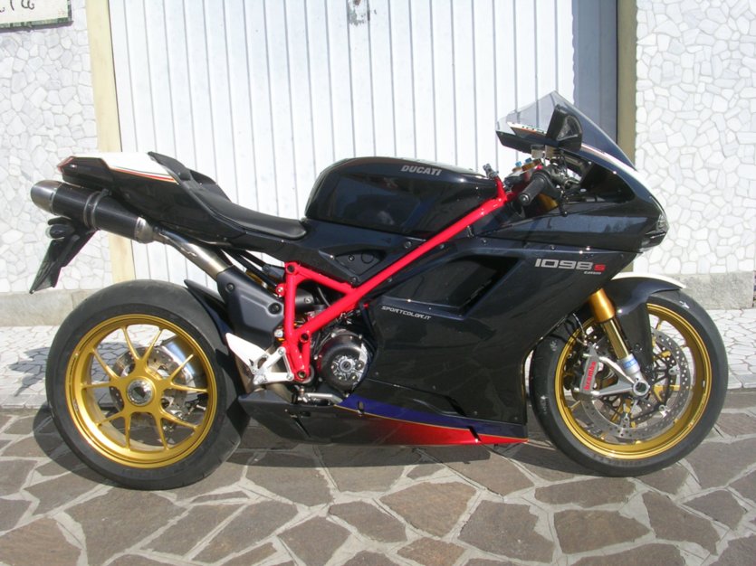 Ducati - 100